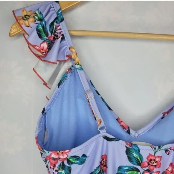 Jessica Simpson Garden Girl Frill Shoulder One Piece Swimsuit size large